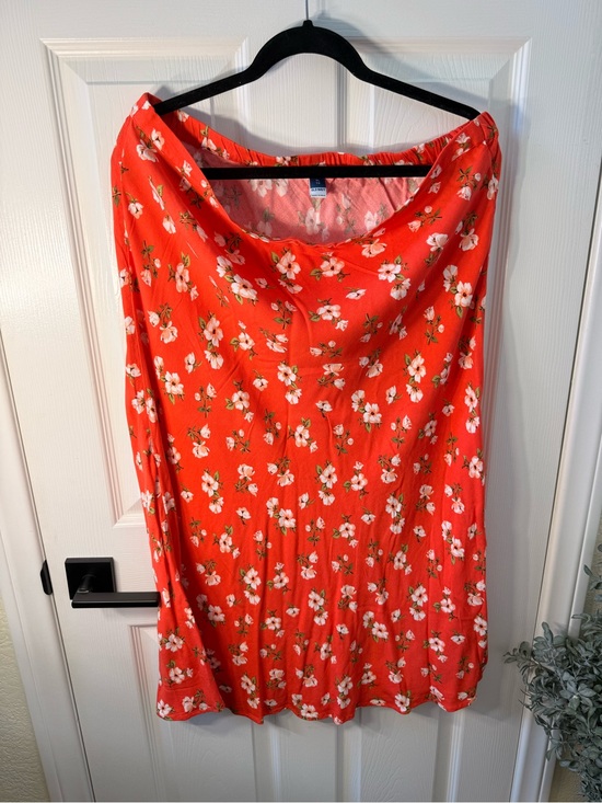 Old Navy Dresses & Skirts - Old Navy Red Floral Maxi Skirt